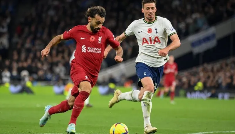 Tottenham đấu với Liverpool 02