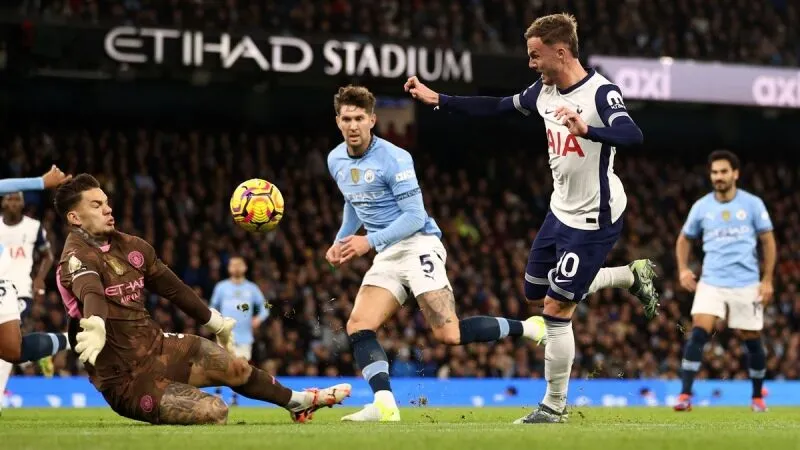 Tottenham đấu với Man City 01