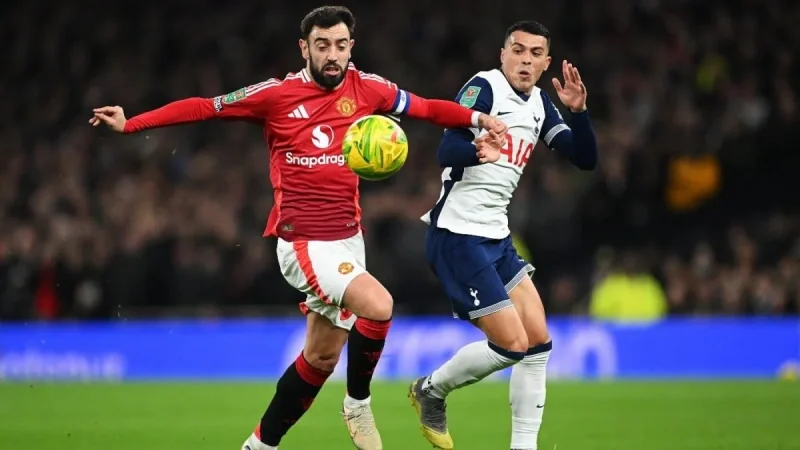 Tottenham đấu với Man Utd 02