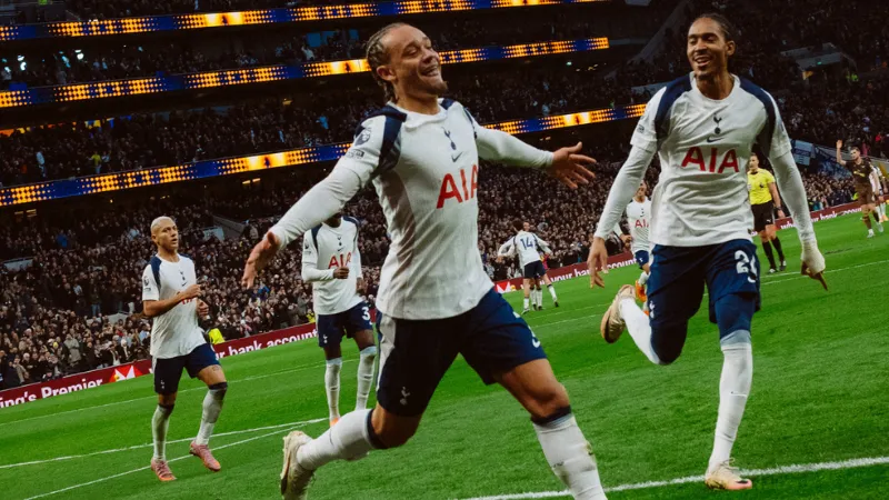 Phong độ, chấn thương và chiều sâu lực lượng