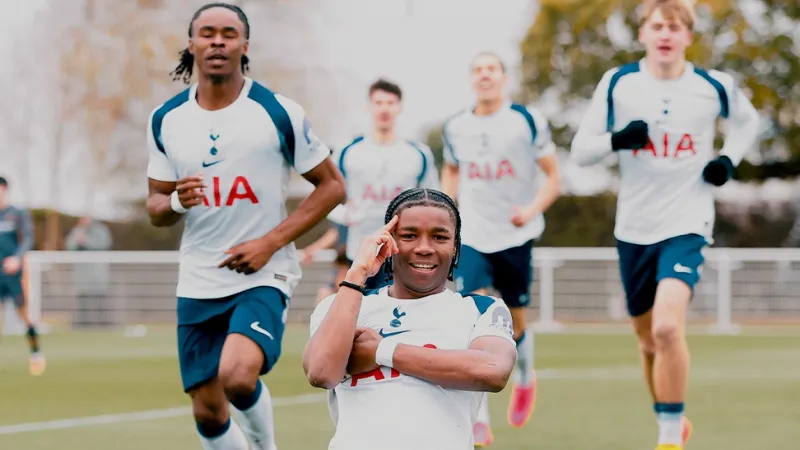 Làn gió mới: tài năng trẻ và độ sâu chất lượng